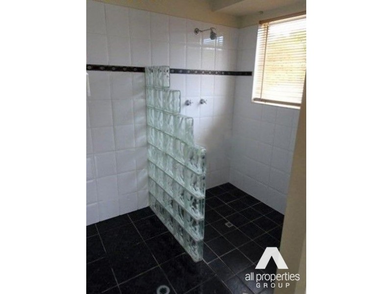 25 Ku-Ring-Gai Close, Loganholme QLD 4129