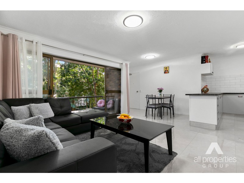 26/160-162 Frank Street, Labrador QLD 4215