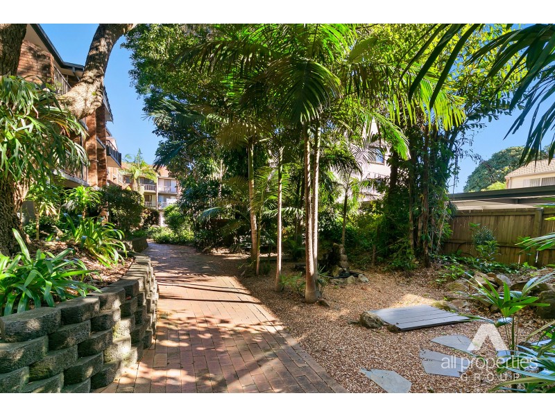 26/160-162 Frank Street, Labrador QLD 4215