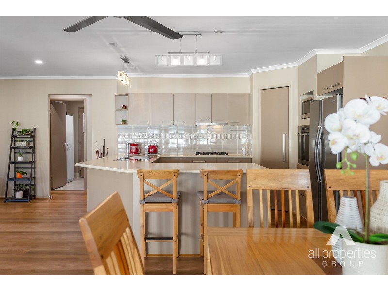 10 Poinciana Place, Eight Mile Plains QLD 4113