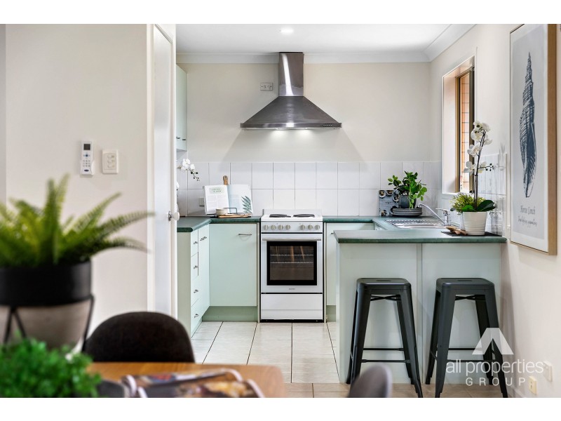 28 Hedera Street, Regents Park QLD 4118