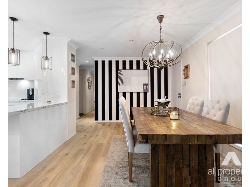 40 Regency Drive, Regents Park QLD 4118