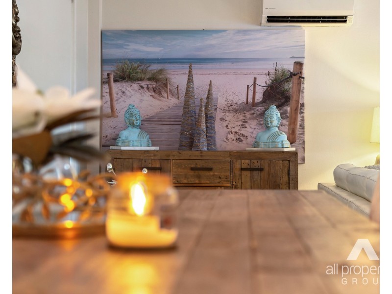 40 Regency Drive, Regents Park QLD 4118