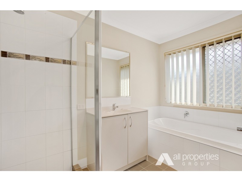 4 Newhaven Street, Marsden QLD 4132