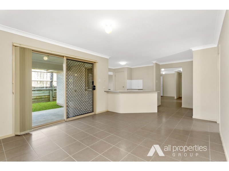 4 Newhaven Street, Marsden QLD 4132