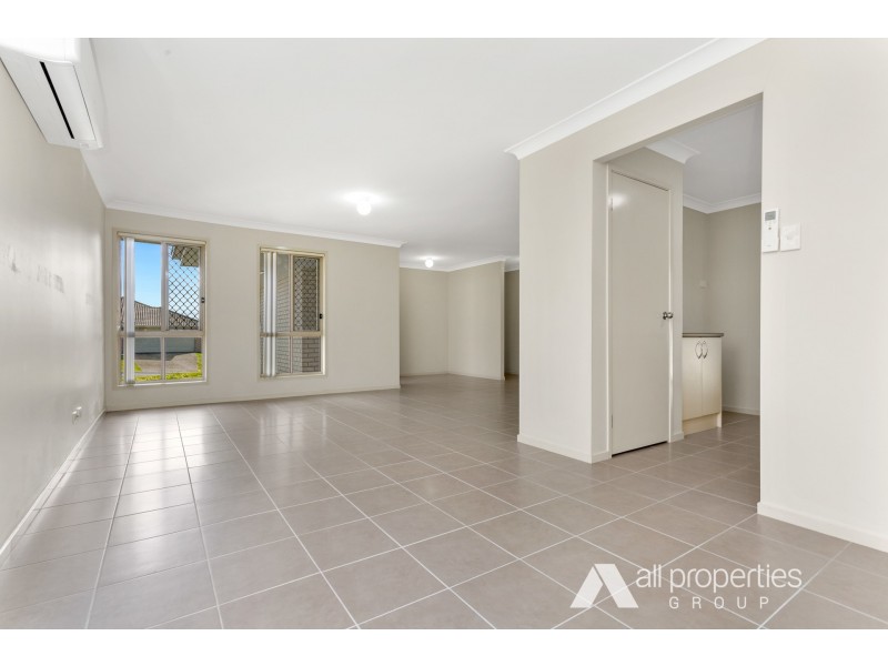 4 Newhaven Street, Marsden QLD 4132
