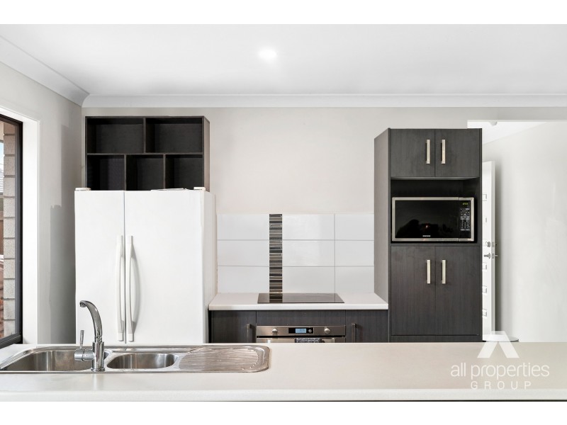 29 Mount Huntley Street, Park Ridge QLD 4125