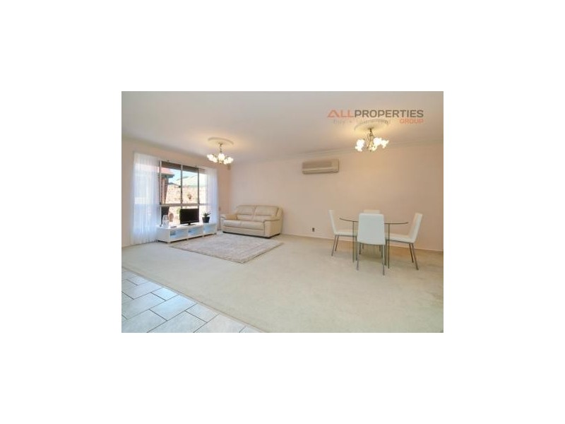 8 Patula Close, Forest Lake QLD 4078