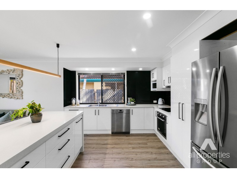 118 Monterey Keys Drive, Helensvale QLD 4212