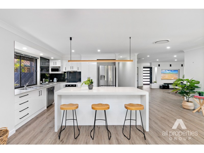 118 Monterey Keys Drive, Helensvale QLD 4212