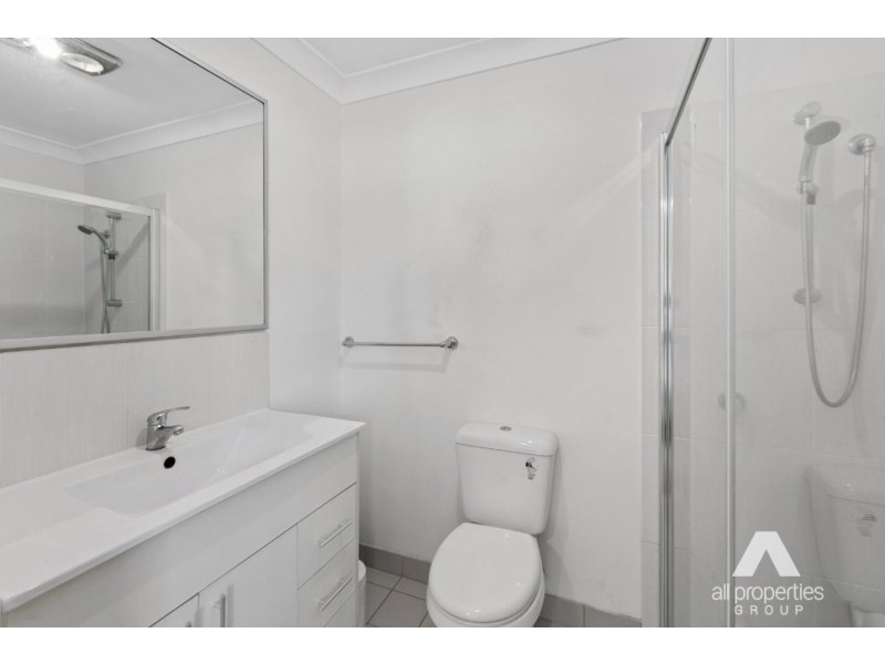 33/11 Portia Street, Kingston QLD 4114