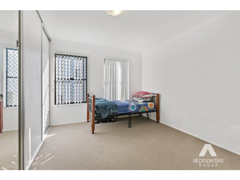 33/11 Portia Street, Kingston QLD 4114
