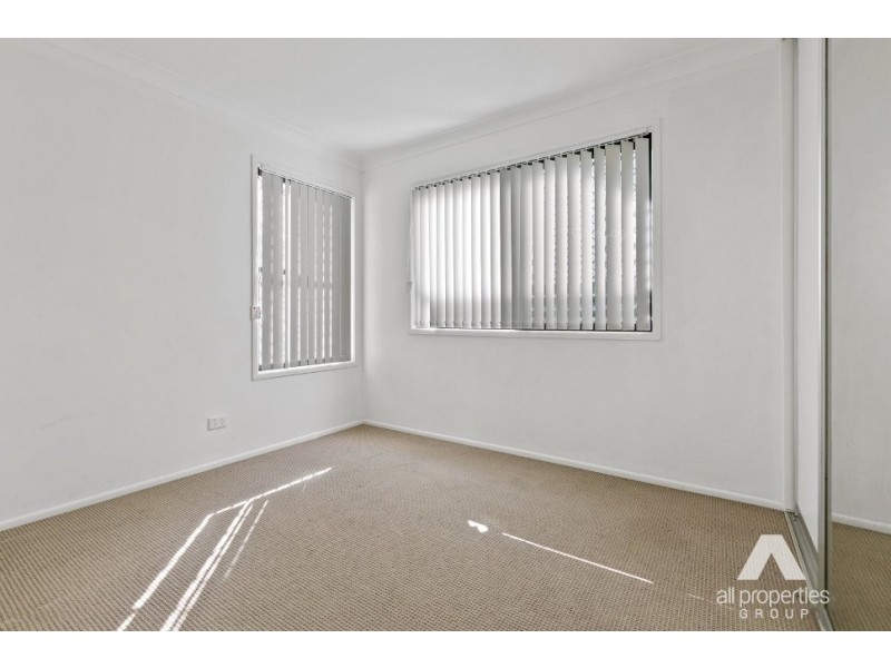 33/11 Portia Street, Kingston QLD 4114