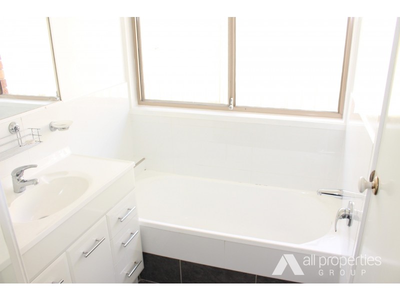 17 Diamantina Street, Hillcrest QLD 4118