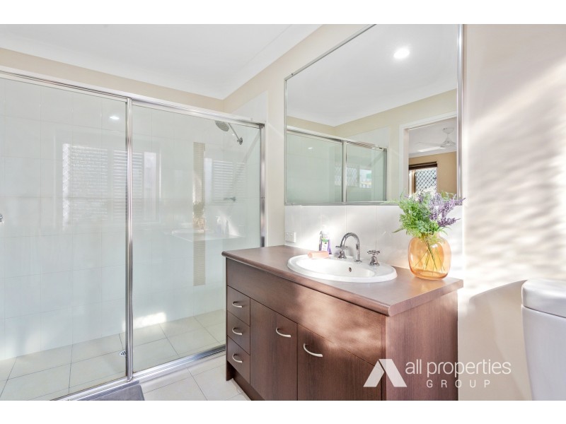 32 Cedarwood Street, Berrinba QLD 4117