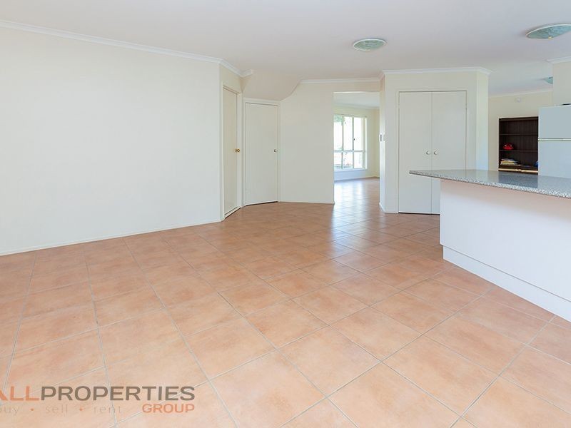3 Auburn Place, Forest Lake QLD 4078