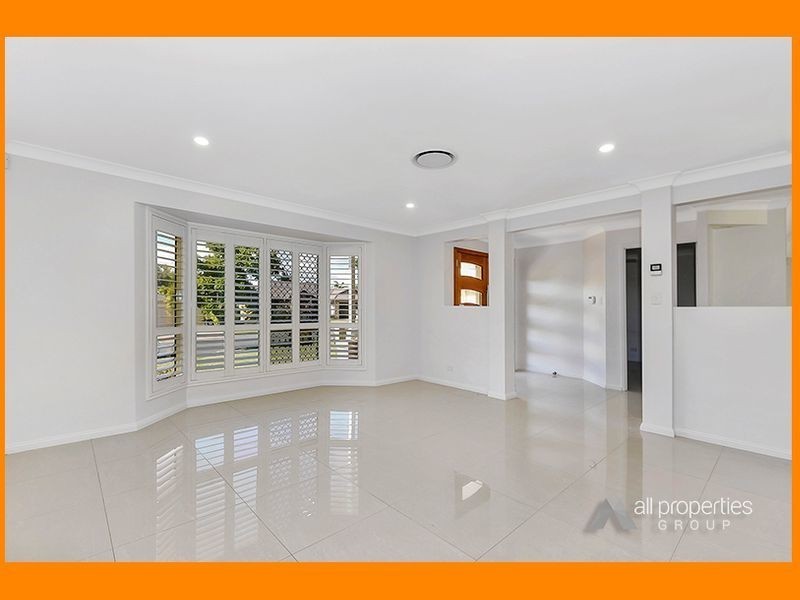 19 Bonneville Crescent, Parkinson QLD 4115