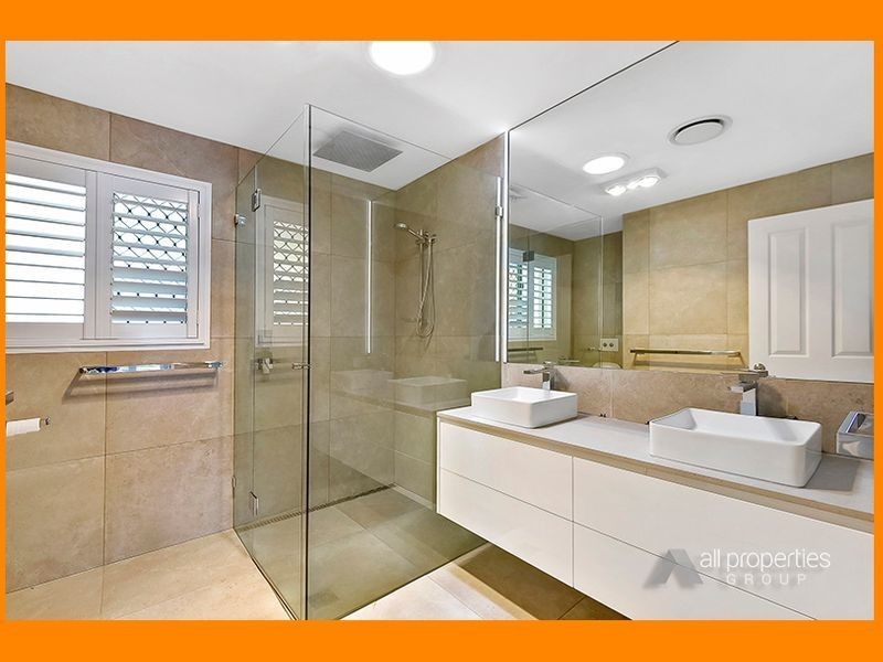 19 Bonneville Crescent, Parkinson QLD 4115