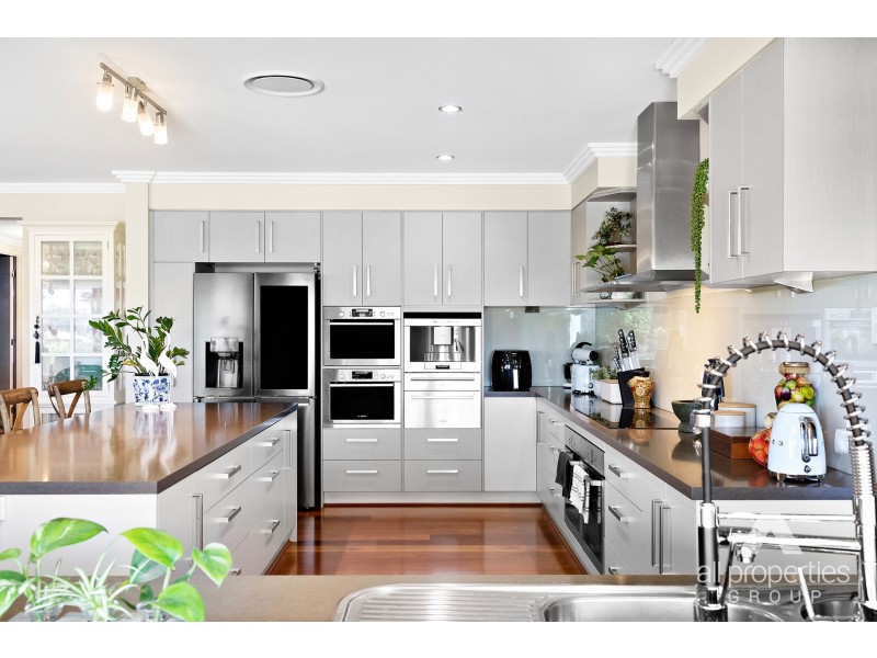 2-10 Lochview Court, Tamborine QLD 4270