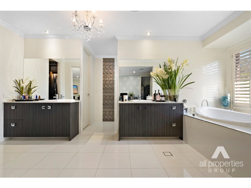 2-10 Lochview Court, Tamborine QLD 4270