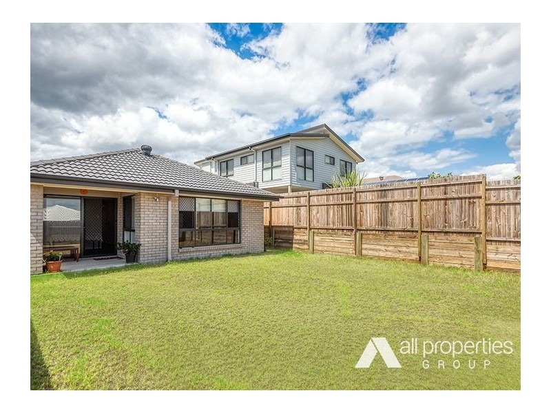 36 Stradbroke Crescent, Springfield Lakes QLD 4300