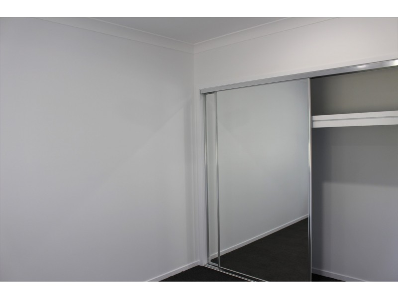 2D/22 Monash Road, Loganlea QLD 4131