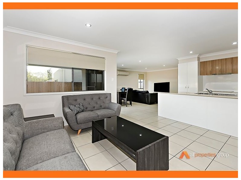 19 Empress Close, Heathwood QLD 4110