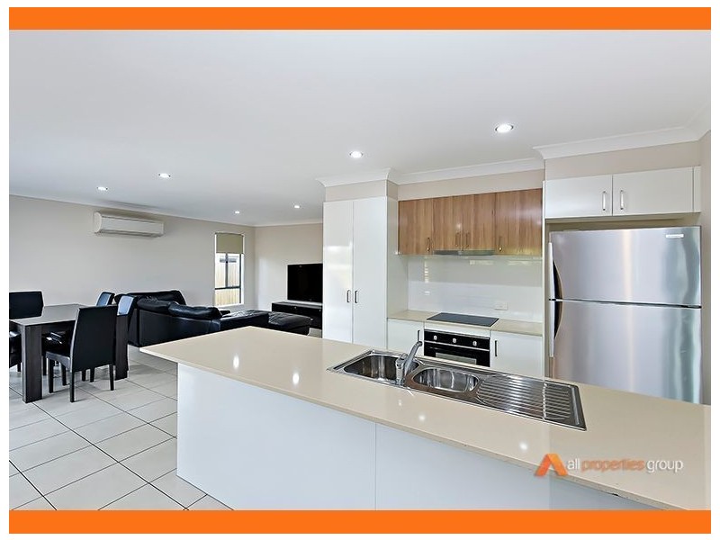 19 Empress Close, Heathwood QLD 4110