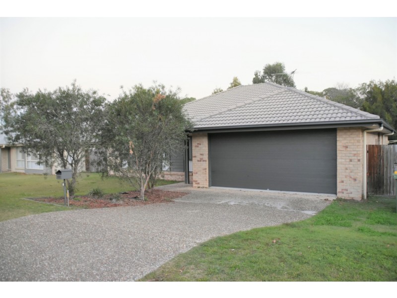 14 Linfield Street, Hillcrest QLD 4118