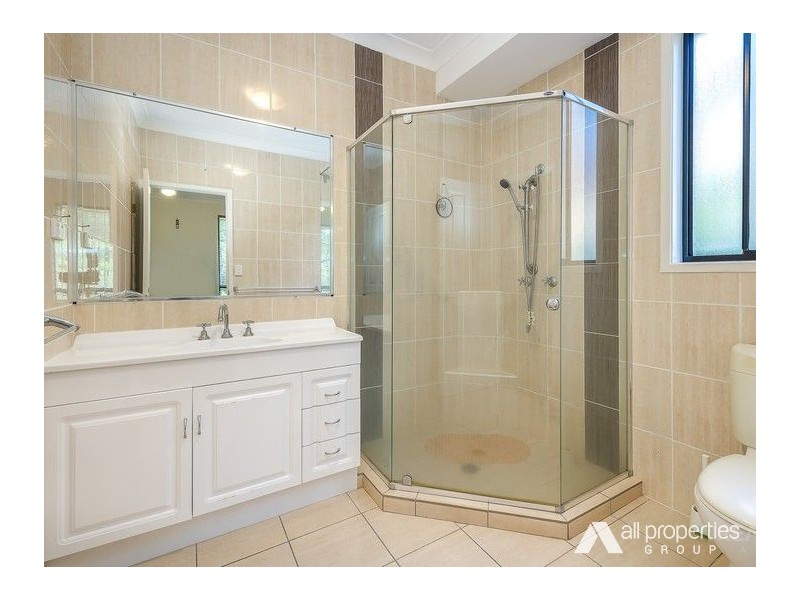 3 Banbrook Court, Molendinar QLD 4214