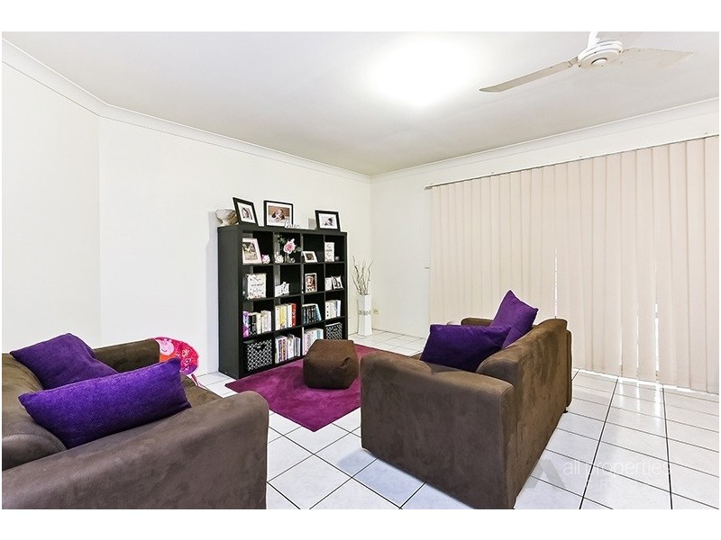 8 Housman Place, Calamvale QLD 4116
