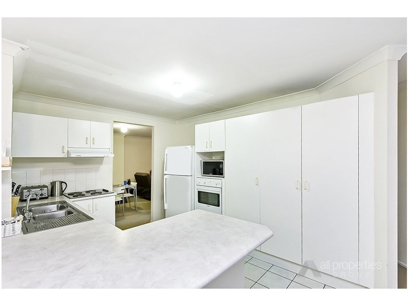 8 Housman Place, Calamvale QLD 4116