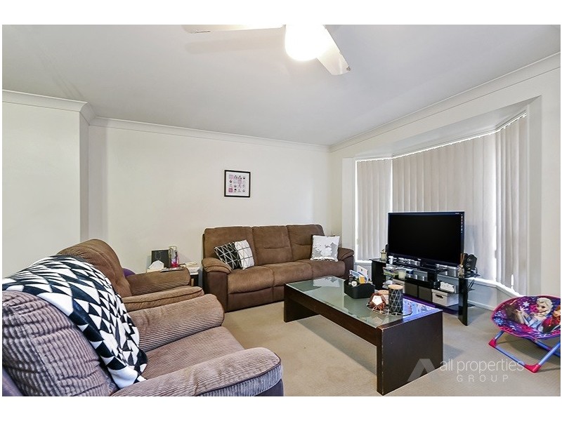 8 Housman Place, Calamvale QLD 4116