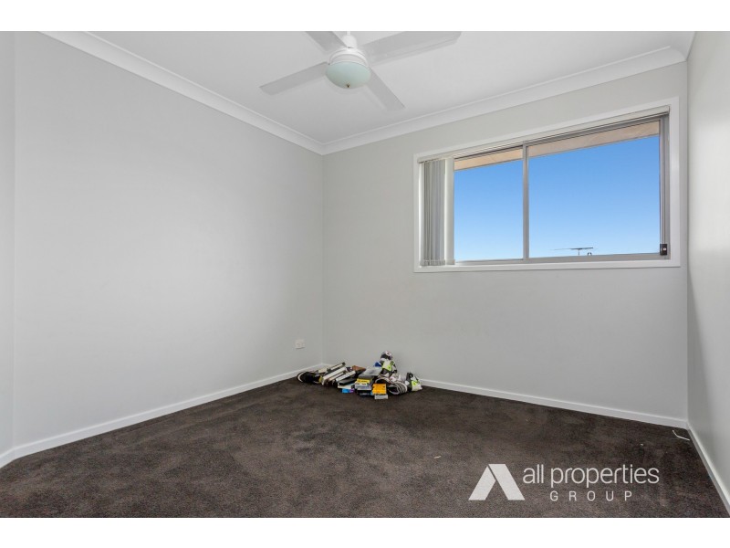 10 Mitchelson Place, Regents Park QLD 4118