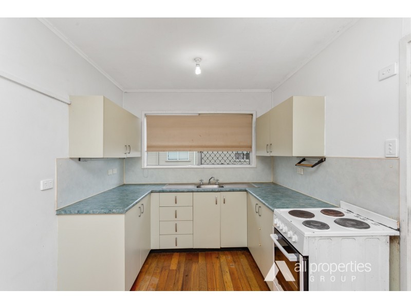 11 Woodrose Street, Kingston QLD 4114