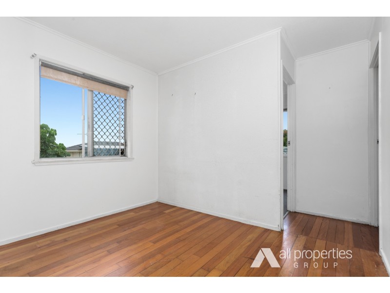 11 Woodrose Street, Kingston QLD 4114