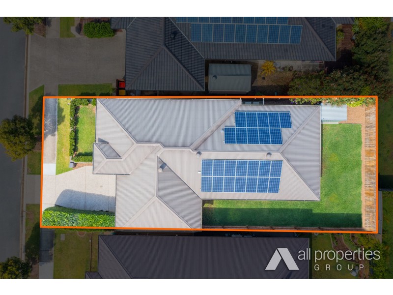 18 Stoneleigh Reserve Boulevard, Logan Reserve QLD 4133