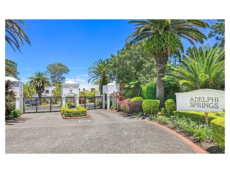7/100 Cotlew Street East, Southport QLD 4215
