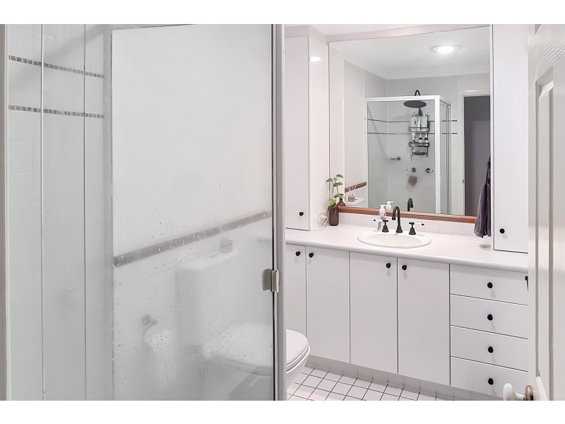 7/100 Cotlew Street East, Southport QLD 4215