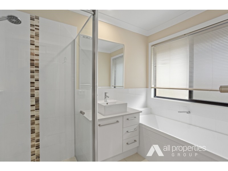 1 Bentley Street, Heathwood QLD 4110