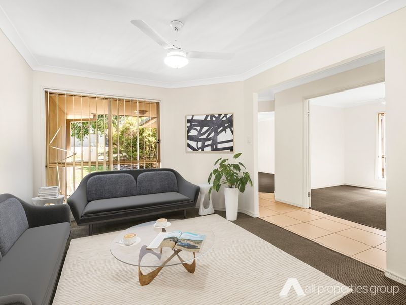 7 Elm Place, Heathwood QLD 4110