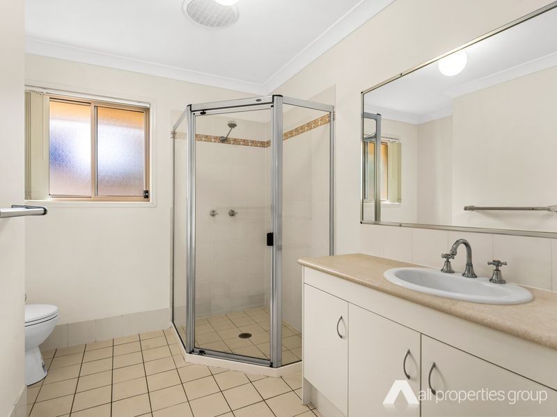 7 Elm Place, Heathwood QLD 4110