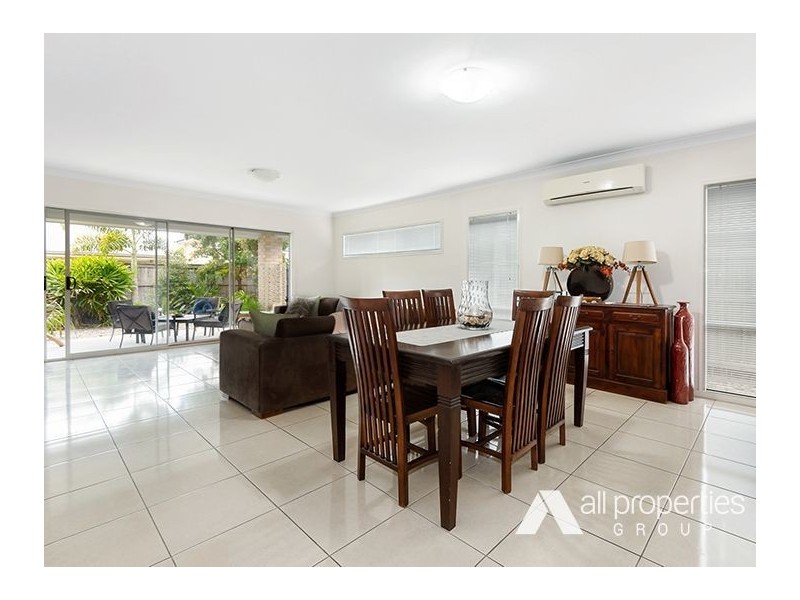 33 Casuarina Circuit, Heathwood QLD 4110