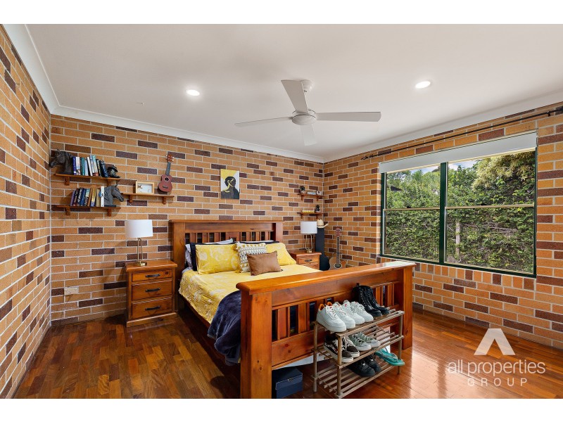 186 Mildura Drive, Helensvale QLD 4212