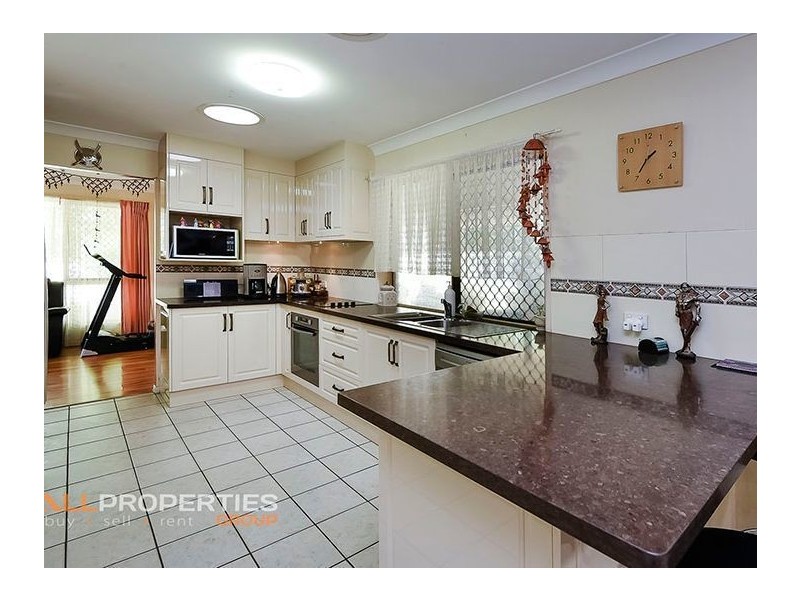 36 Jindabyne Circuit, Forest Lake QLD 4078