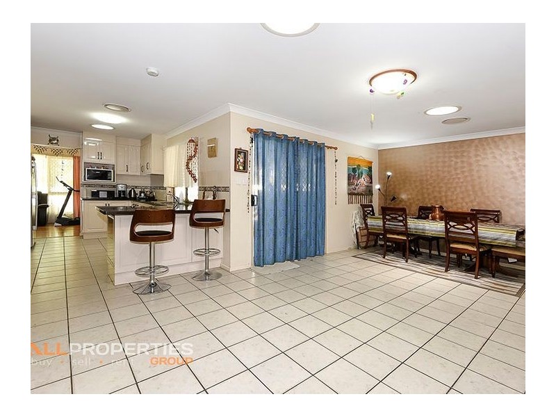 36 Jindabyne Circuit, Forest Lake QLD 4078