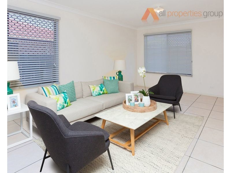 3 Mint Grove, Regents Park QLD 4118