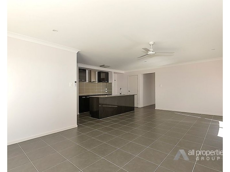 57 Mount Barney Crescent, Park Ridge QLD 4125
