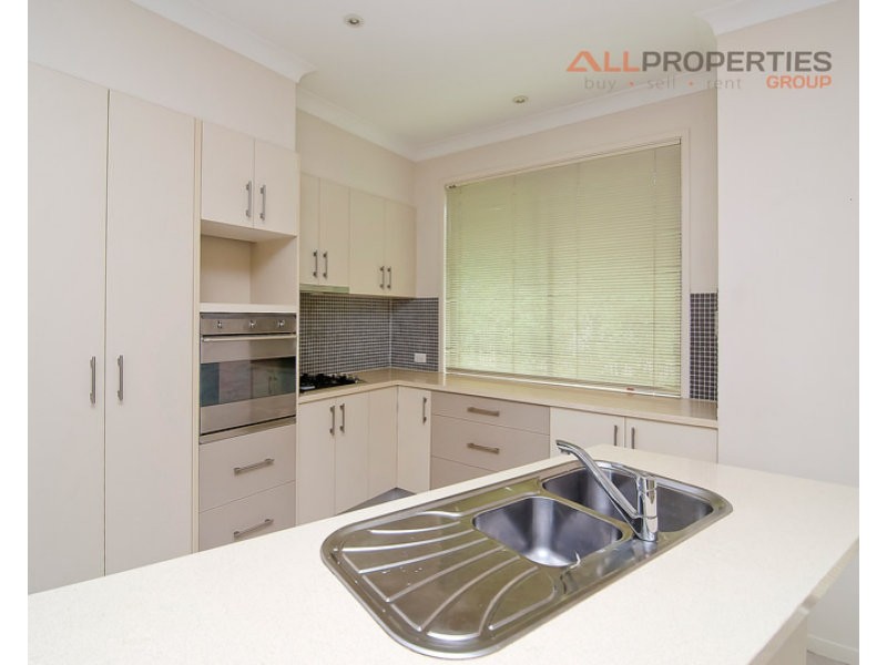 20 Elm Place, Heathwood QLD 4110