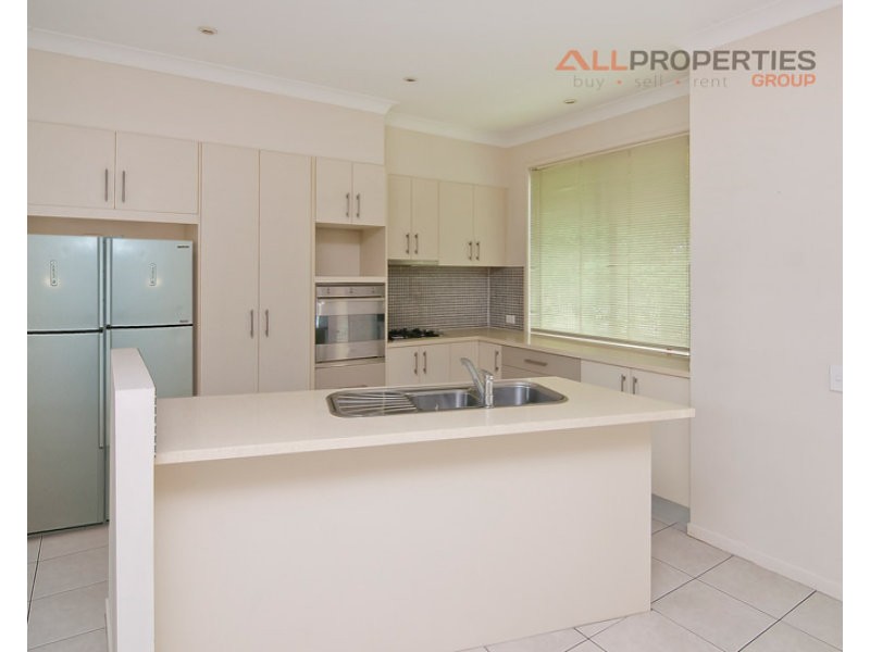 20 Elm Place, Heathwood QLD 4110